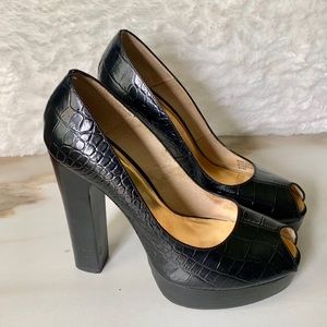 Michael Kors black pump. 🖤 Size 8.5